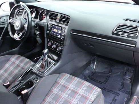 Used 2015 Volkswagen GTI S image 23