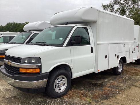 New 2025 Chevrolet Express 3500 w/ Power Convenience Package RWD image 1
