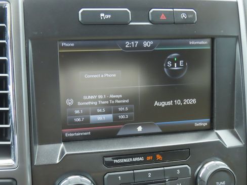 Used 2015 Ford F150 XLT w/ Equipment Group 302A Luxury RWD image 30