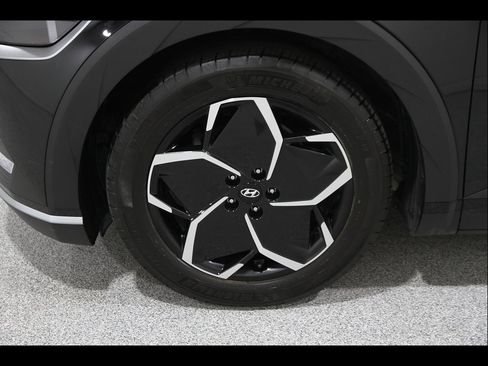 Certified 2024 Hyundai Ioniq 5 SEL RWD image 24