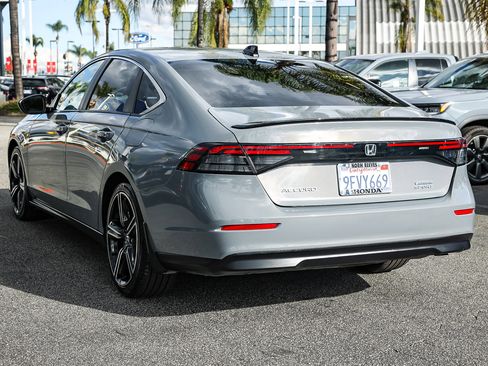 Used 2023 Honda Accord Sport image 4