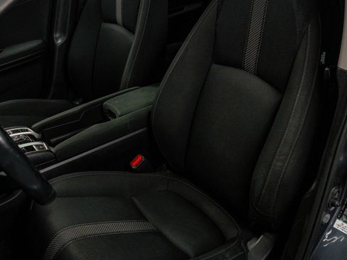 Used 2019 Honda Civic EX image 12