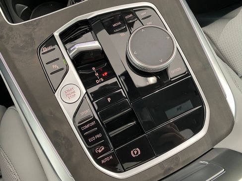 New 2026 BMW X5 xDrive40i w/ Climate Comfort Package image 18