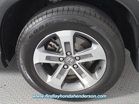 Certified 2025 Honda Pilot EX-L image 10