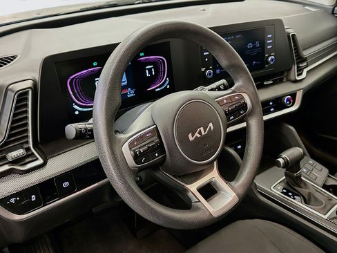 Used 2024 Kia Sportage LX image 18