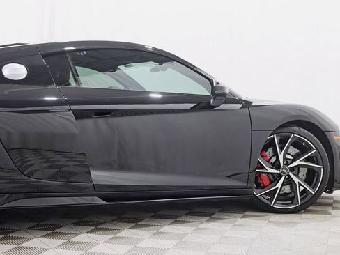 Used 2021 Audi R8 V10 w/ Premium Package RWD image 10