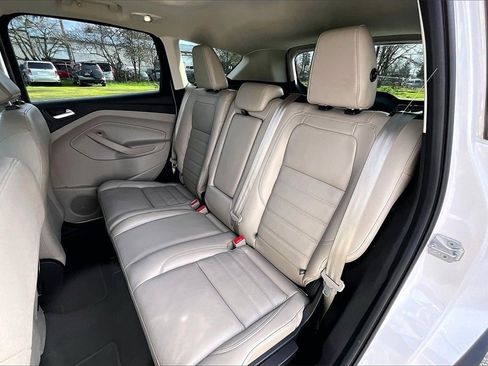 Used 2018 Ford Escape Titanium w/ Ford Safe & Smart Package image 22