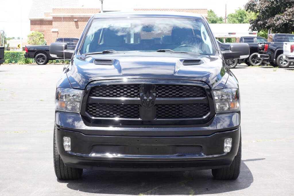 Used 2022 RAM 1500 Classic SLT w/ Electronics Convenience Group AWD/4WD image 6