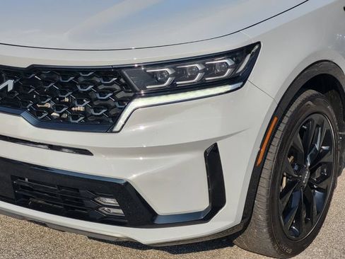 Certified 2023 Kia Sorento SX FWD image 8