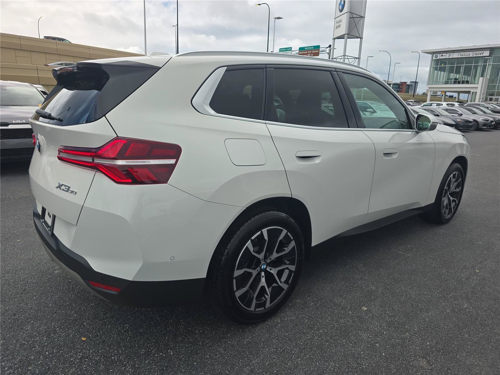 Certified 2026 BMW X3 xDrive30i AWD/4WD image 2