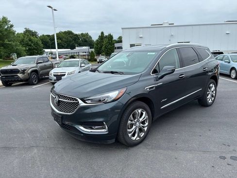 Used 2020 Buick Enclave Avenir w/ Avenir Technology Package AWD/4WD image 17
