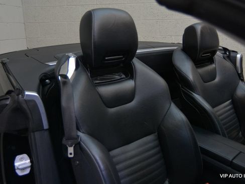 Used 2013 Mercedes-Benz SL 550 image 17