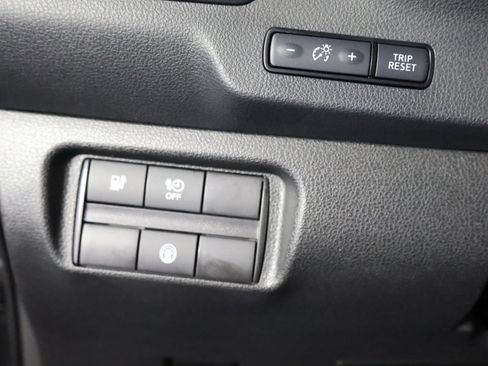 Used 2025 Nissan Leaf S FWD image 31
