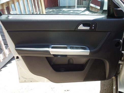 Used 2011 Volvo S40 T5 image 14