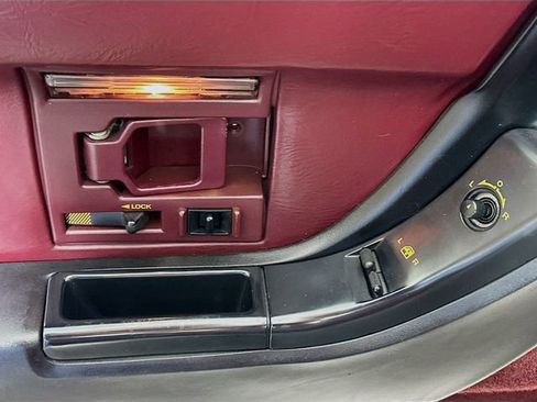 Used 1993 Chevrolet Corvette Coupe image 17