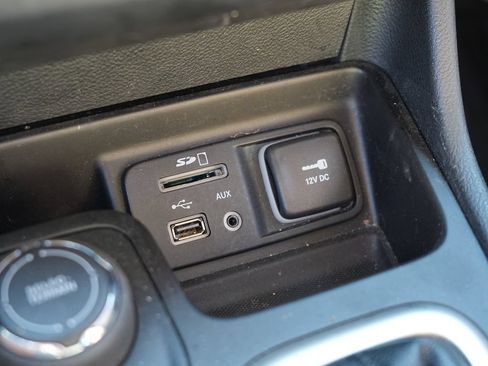 Used 2016 Jeep Cherokee Sport AWD/4WD image 27