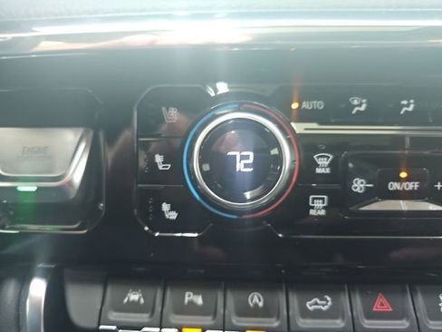 Used 2024 GMC Sierra 1500 Denali w/ Denali Reserve Package image 11