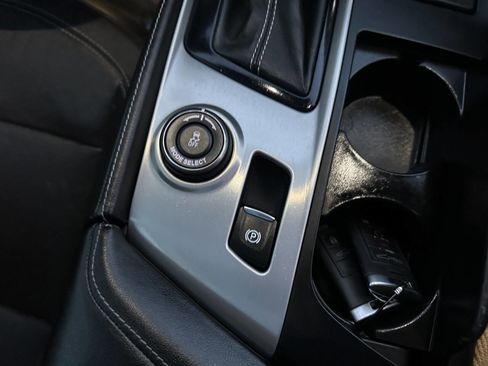 Used 2016 Chevrolet Corvette Stingray Coupe image 18
