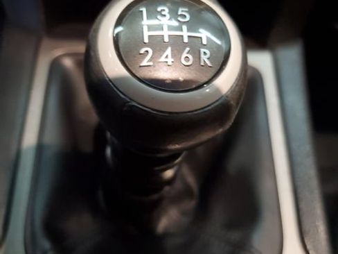 Used 2011 Subaru Outback 2.5i Premium AWD/4WD image 25