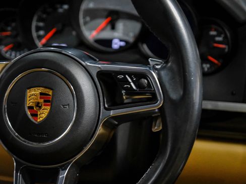 Used 2018 Porsche Cayenne S image 19