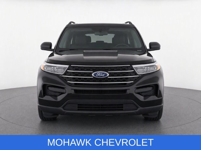 Used 2024 Ford Explorer XLT AWD/4WD image 6