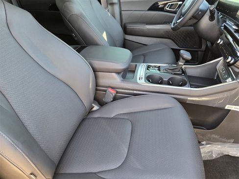 New 2026 Kia Carnival SX Prestige image 10