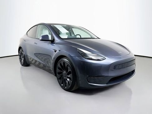 Used 2022 Tesla Model Y Performance AWD/4WD image 3