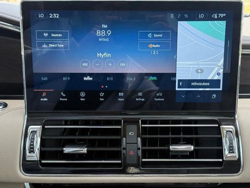 Certified 2024 Lincoln Navigator Reserve AWD/4WD image 21