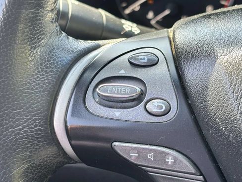 Used 2017 Nissan Pathfinder SL w/ SL Premium Package AWD/4WD image 25