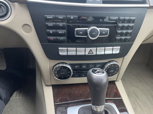 Used 2014 Mercedes-Benz C 300 4MATIC Sedan image 27