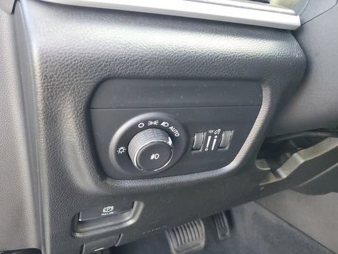 Used 2024 Jeep Grand Cherokee Limited AWD/4WD image 14