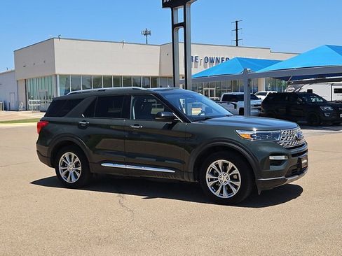 Used 2022 Ford Explorer Limited w/ Equipment Group 301A AWD/4WD image 3