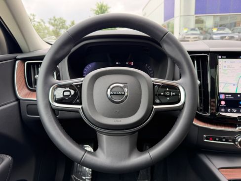 Certified 2024 Volvo XC60 B5 Plus w/ Protection Package Premier AWD/4WD image 17