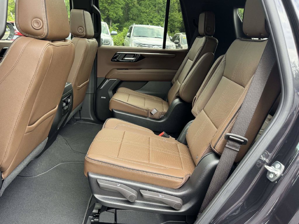 New 2026 Chevrolet Tahoe High Country AWD/4WD image 18