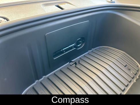 Used 2026 Tesla Model Y 2WD image 13