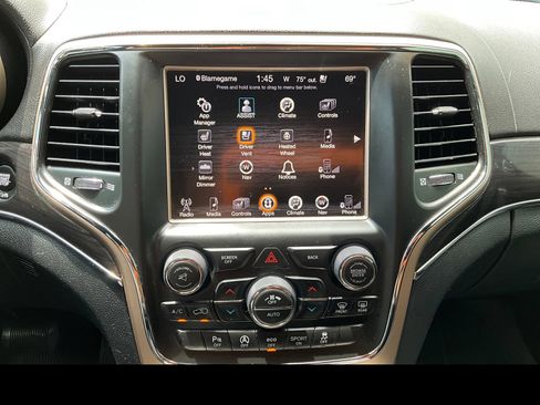 Used 2016 Jeep Grand Cherokee Overland AWD/4WD image 5