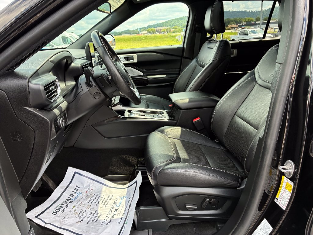 Used 2023 Ford Explorer ST w/ Technology Package AWD/4WD image 8