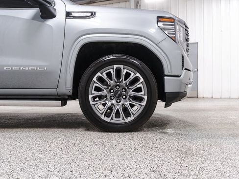 Used 2025 GMC Sierra 1500 Denali Ultimate AWD/4WD image 7