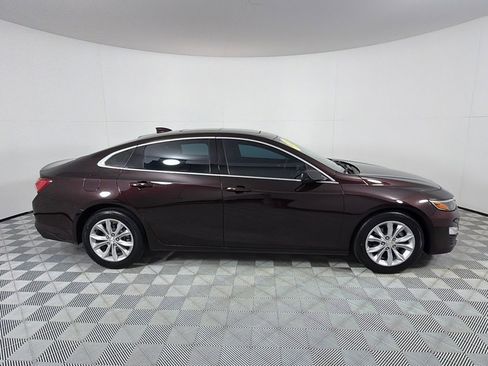 Used 2021 Chevrolet Malibu LT FWD image 4