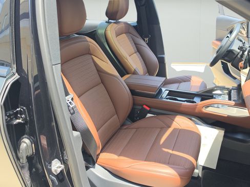 New 2026 Lincoln Nautilus Reserve w/ Jet Appearance Package AWD/4WD image 25