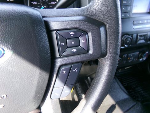 Used 2022 Ford F250 XL w/ Power Equipment Group AWD/4WD image 16