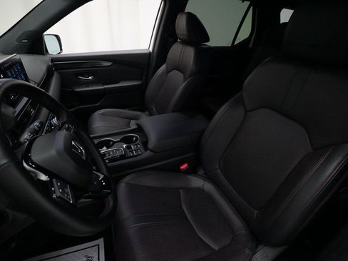 Certified 2025 Honda Pilot Black Edition image 7