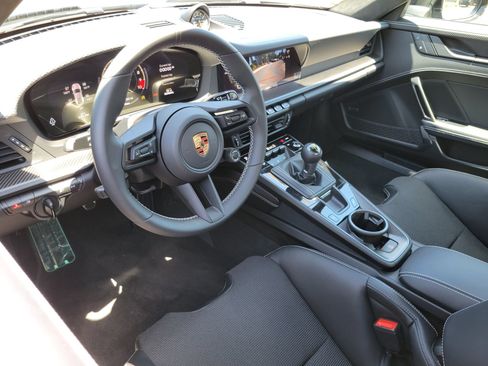 Used 2026 Porsche 911 GT3 RWD image 12