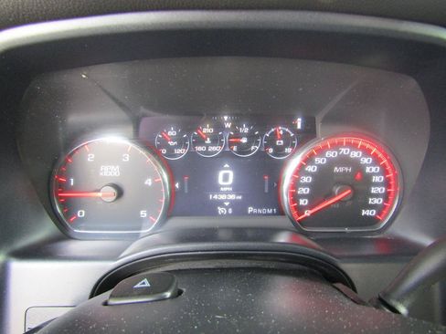Used 2015 GMC Sierra 2500 Denali w/ Duramax Plus Package AWD/4WD image 15