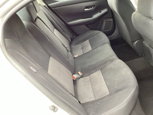 Used 2021 Nissan Sentra SV image 19