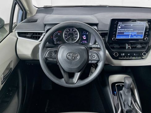 Used 2022 Toyota Corolla LE image 17