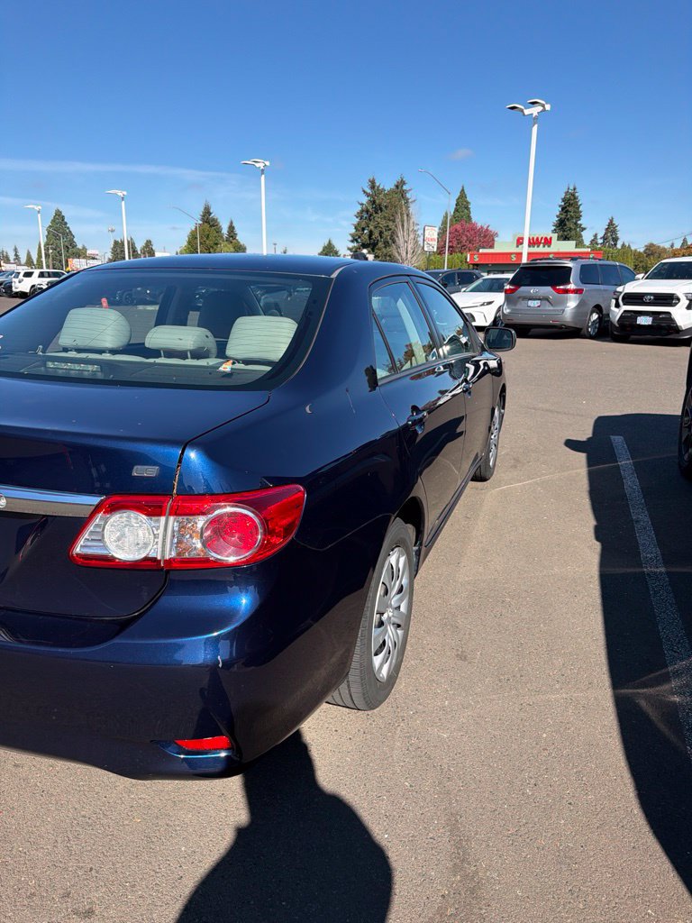 Used 2012 Toyota Corolla LE FWD image 4