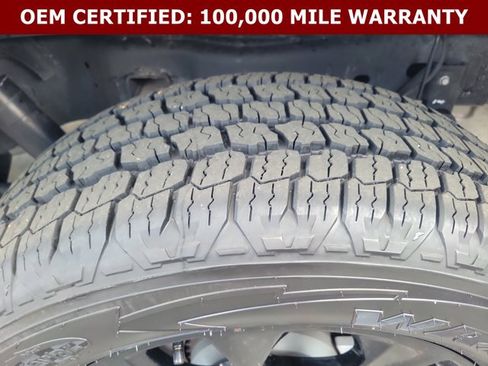 Used 2024 Jeep Gladiator Sport AWD/4WD image 10