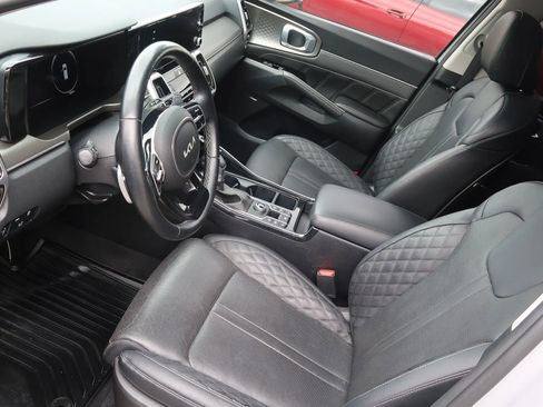 Used 2022 Kia Sorento SX image 15