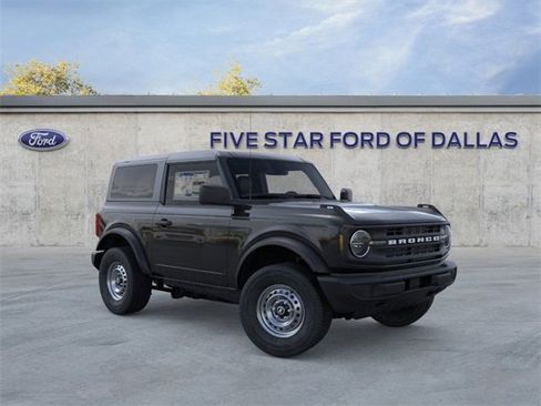 New 2025 Ford Bronco Base image 7